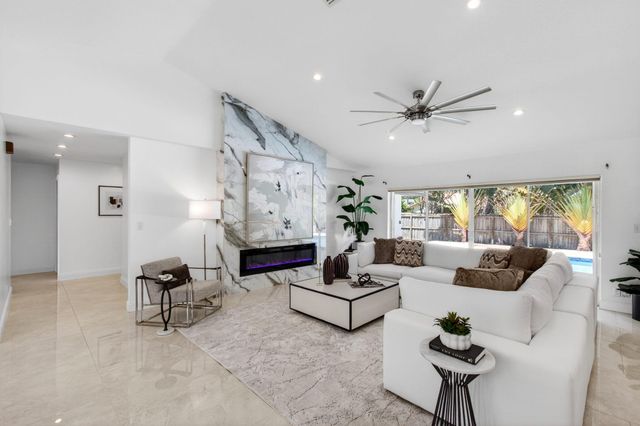 17634 Lake Park Road, Boca Raton, FL 33487