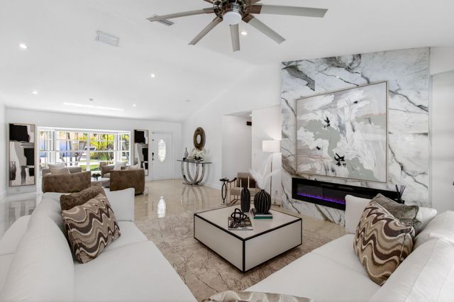 17634 Lake Park Road, Boca Raton, FL 33487