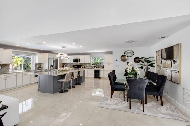 17634 Lake Park Road, Boca Raton, FL 33487