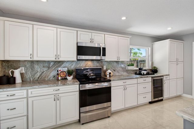 17634 Lake Park Road, Boca Raton, FL 33487