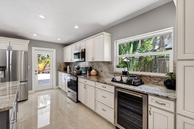 17634 Lake Park Road, Boca Raton, FL 33487