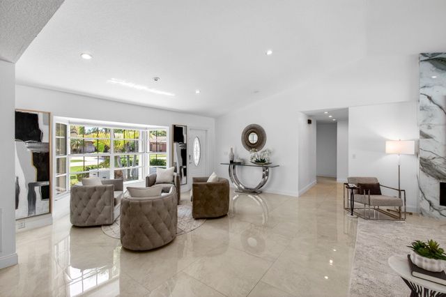 17634 Lake Park Road, Boca Raton, FL 33487