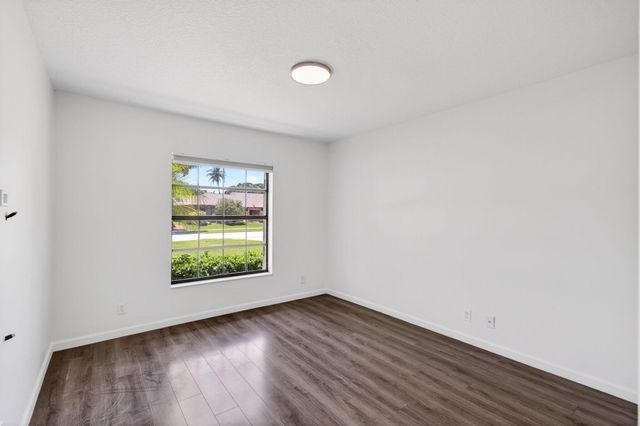 17634 Lake Park Road, Boca Raton, FL 33487