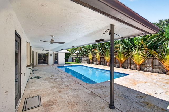 17634 Lake Park Road, Boca Raton, FL 33487