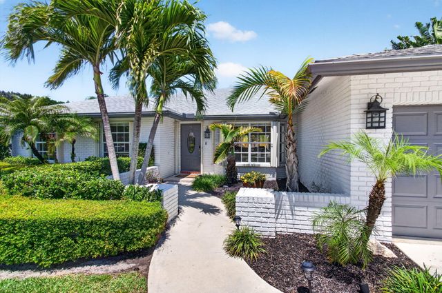 17634 Lake Park Road, Boca Raton, FL 33487