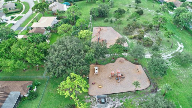 17634 Lake Park Road, Boca Raton, FL 33487