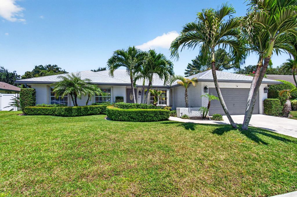 17634 Lake Park Road, Boca Raton, FL 33487