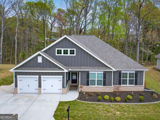 118 Golden Oaks Drive, Hartwell, GA 30643
