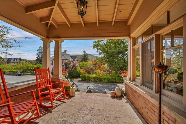 65 Jackson Avenue, Bradford City, PA 16701