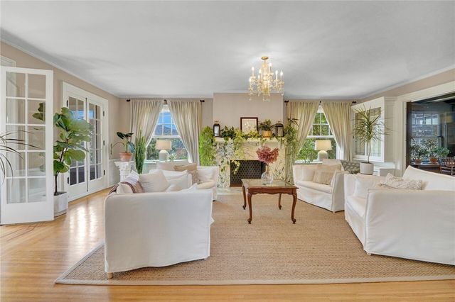 65 Jackson Avenue, Bradford City, PA 16701