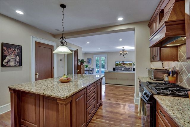 65 Jackson Avenue, Bradford City, PA 16701