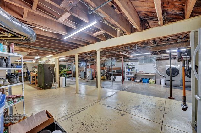 65 Jackson Avenue, Bradford City, PA 16701