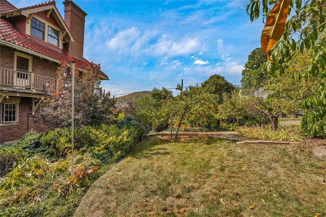 65 Jackson Avenue, Bradford City, PA 16701