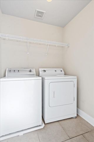 1601 Miriam Ave 202, Austin, TX 78702