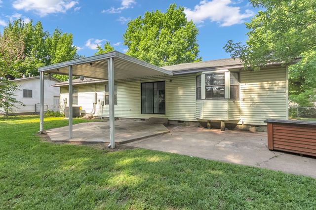 1809 S Birch Avenue, Broken Arrow, OK 74012