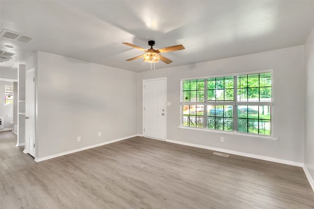 1809 S Birch Avenue, Broken Arrow, OK 74012