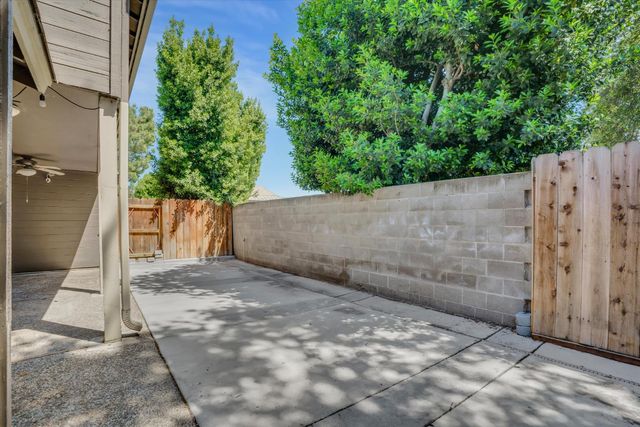 8705 Lianna Ct, Stockton, CA 95209