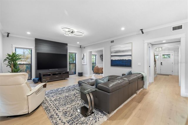 417 S PALOMA PLACE, Tampa, FL 33609