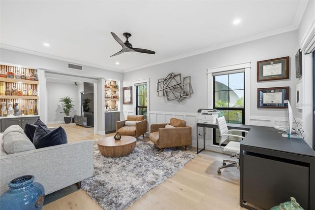 417 S PALOMA PLACE, Tampa, FL 33609