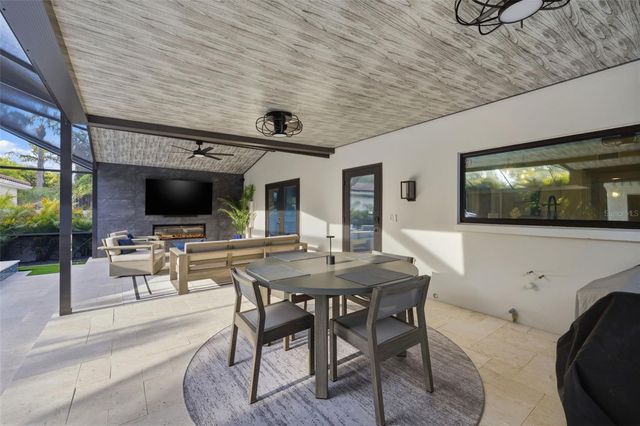 417 S PALOMA PLACE, Tampa, FL 33609