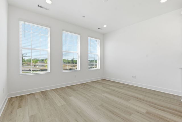 320 Lynwood Station Blvd, Mount Juliet, TN 37122