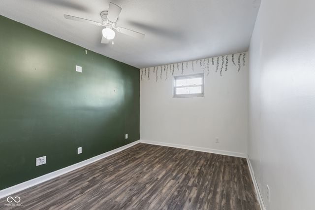 230 Parkview Drive, Whiteland, IN 46184