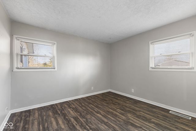 230 Parkview Drive, Whiteland, IN 46184