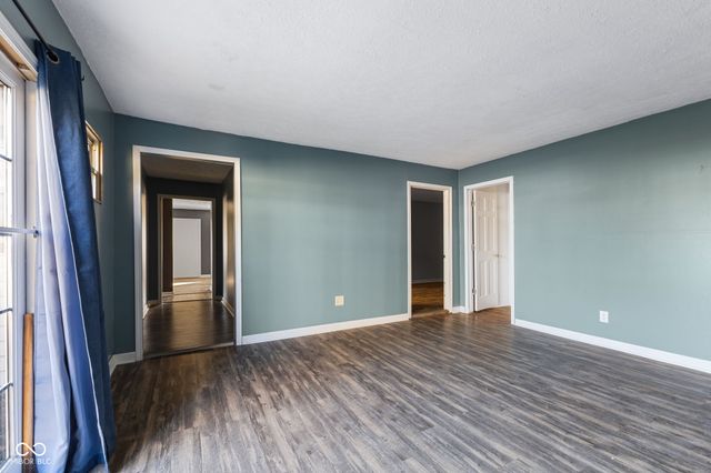 230 Parkview Drive, Whiteland, IN 46184