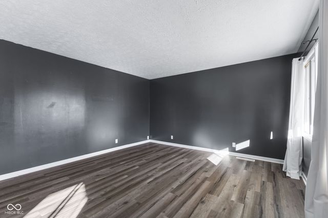 230 Parkview Drive, Whiteland, IN 46184