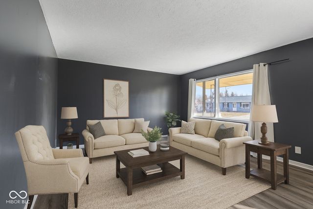 230 Parkview Drive, Whiteland, IN 46184