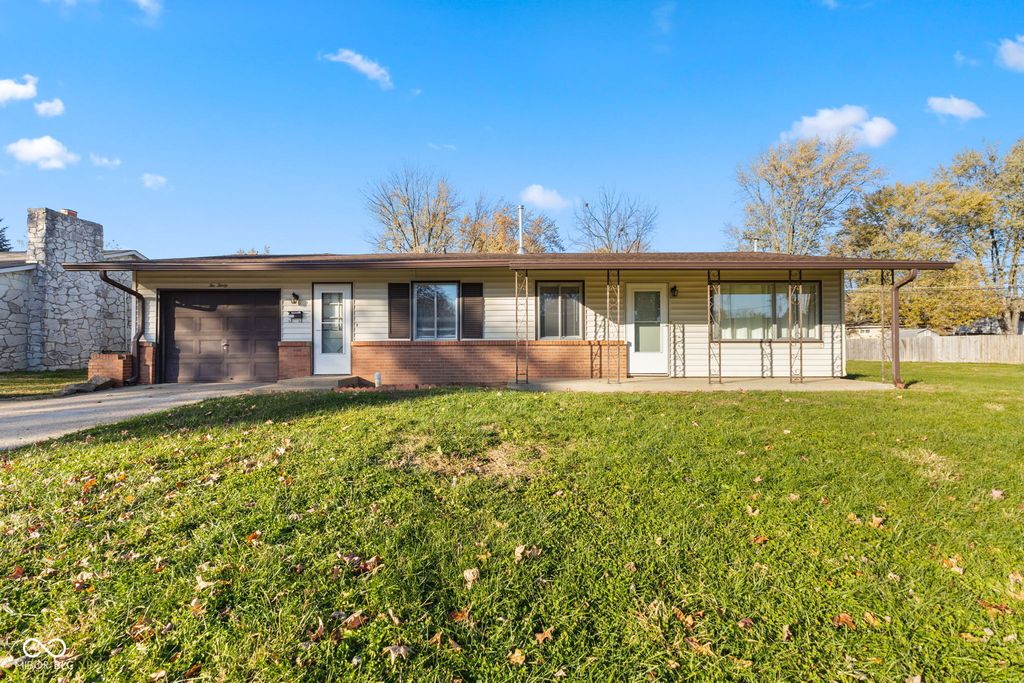 230 Parkview Drive, Whiteland, IN 46184