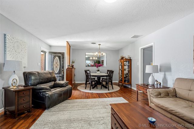 923 Maxwell Street, Ardmore, OK 73401