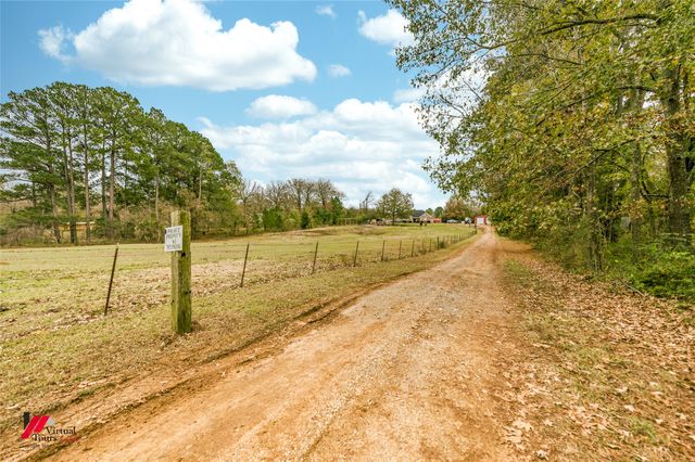 266 Stark Road, Stonewall, LA 71078