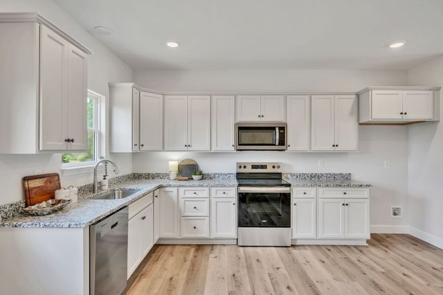 463 Jesse Work Road, Dickson, TN 37055