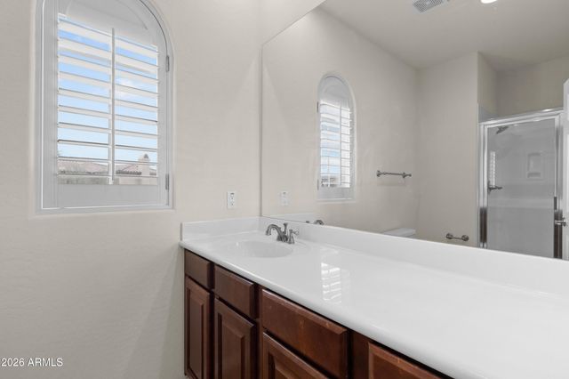 3724 E Robin Lane, Phoenix, AZ 85050