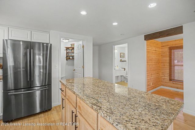 296 S College Road, Mason, MI 48854
