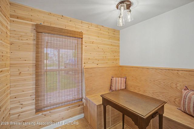296 S College Road, Mason, MI 48854