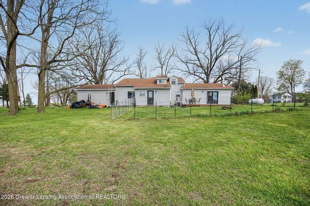 296 S College Road, Mason, MI 48854