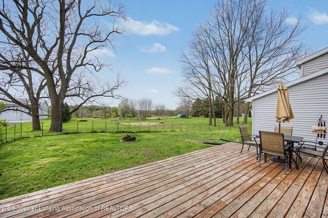 296 S College Road, Mason, MI 48854