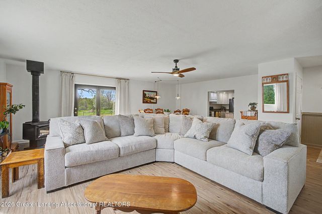 296 S College Road, Mason, MI 48854