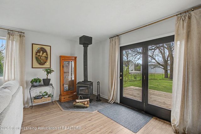 296 S College Road, Mason, MI 48854