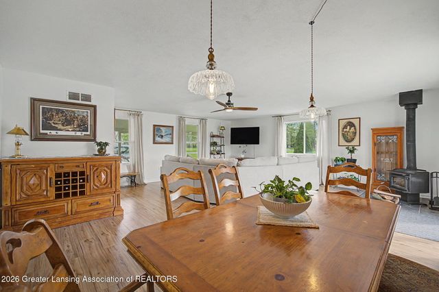 296 S College Road, Mason, MI 48854