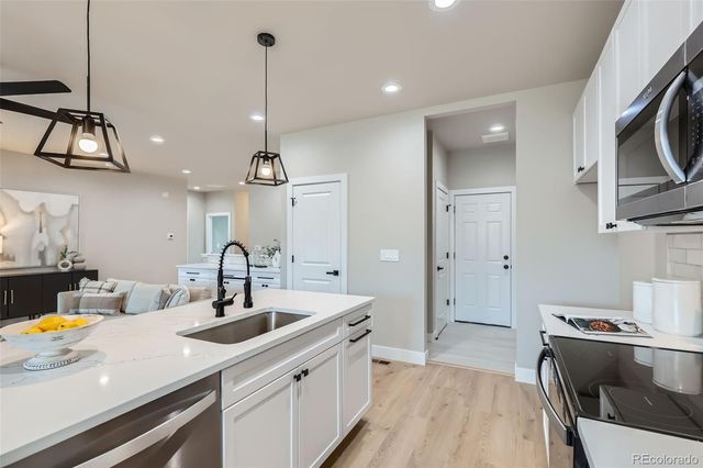 21 S Gray Street, Lakewood, CO 80226