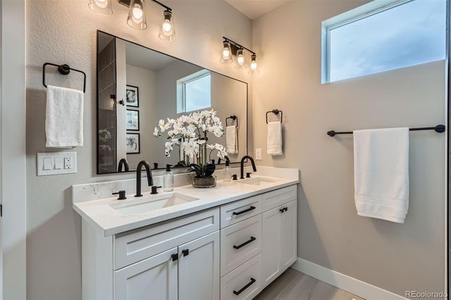 21 S Gray Street, Lakewood, CO 80226