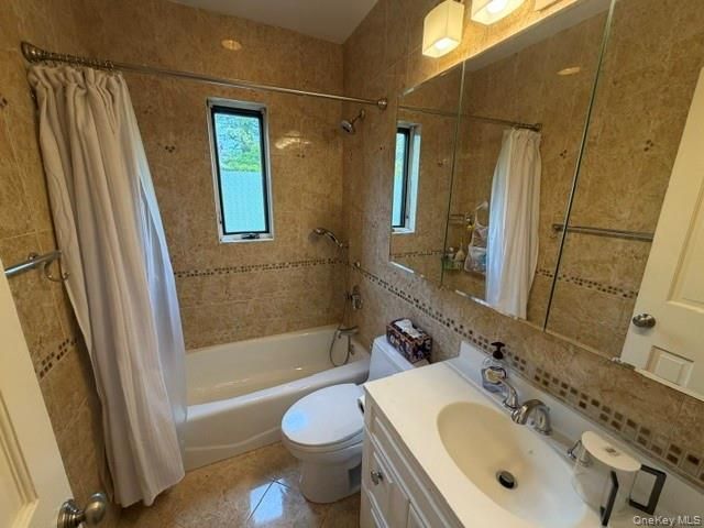 13843 76th Avenue, Flushing, NY 11367