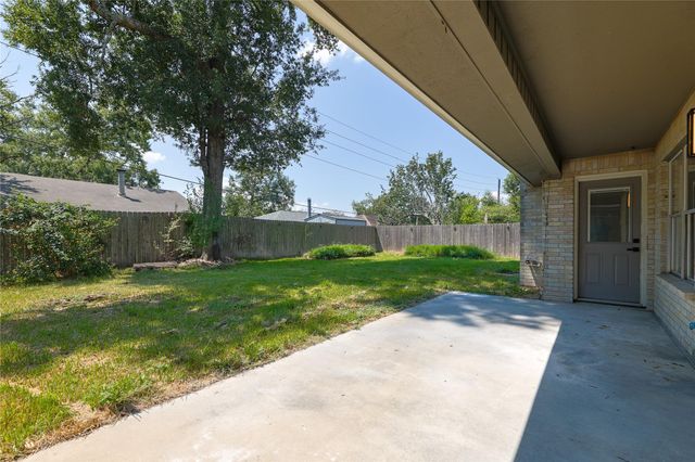 431 Topsail Way, Crosby, TX 77532
