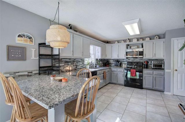 35 Miltons Walk SE, Cartersville, GA 30120