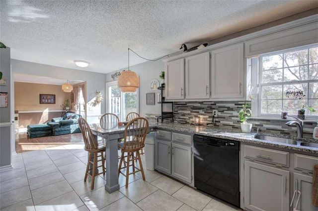 35 Miltons Walk SE, Cartersville, GA 30120