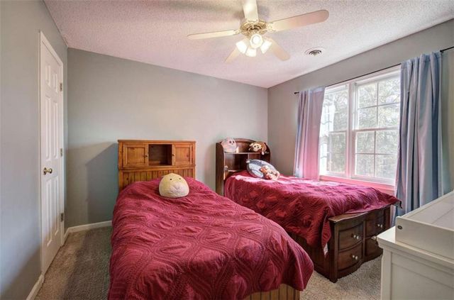 35 Miltons Walk SE, Cartersville, GA 30120