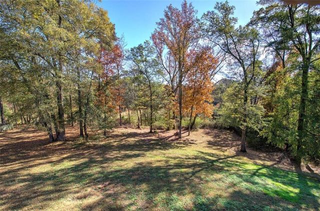 35 Miltons Walk SE, Cartersville, GA 30120